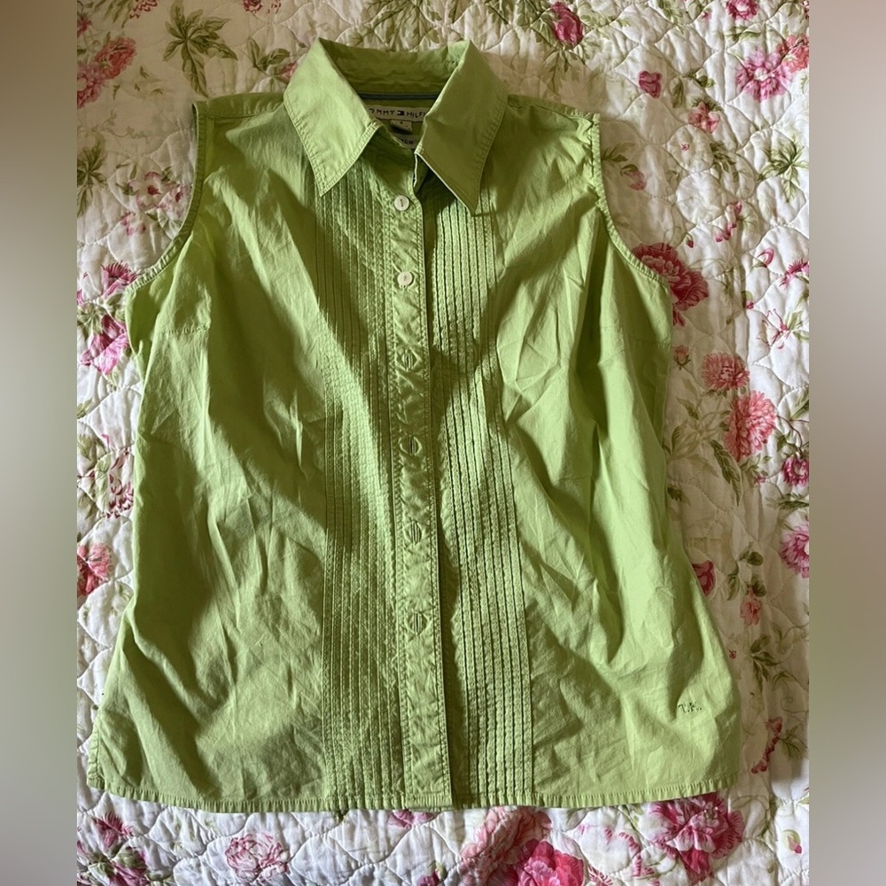 Tommy Hilfiger Green Sleeveless Button Down Shirt